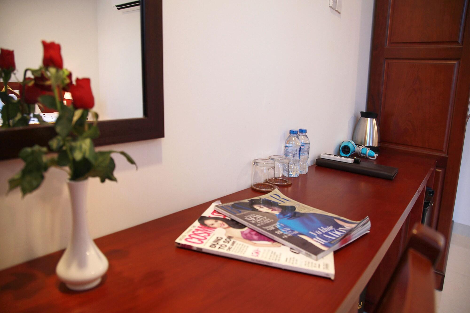 Tolia Hotel